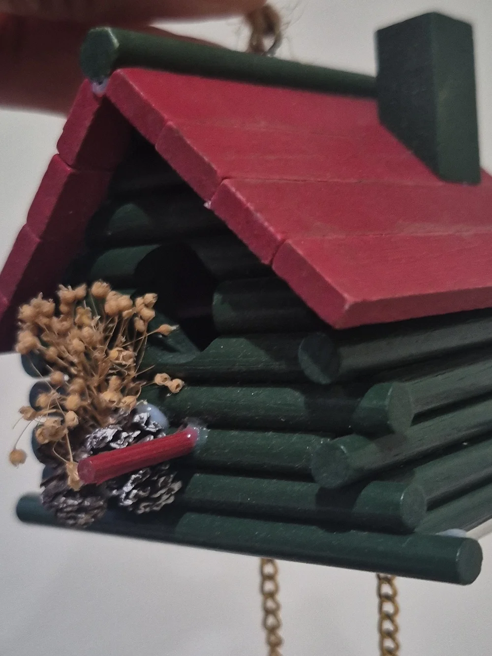 VTG. Holiday Cabin Ornament Set -4 Green and Red Rustic Wood